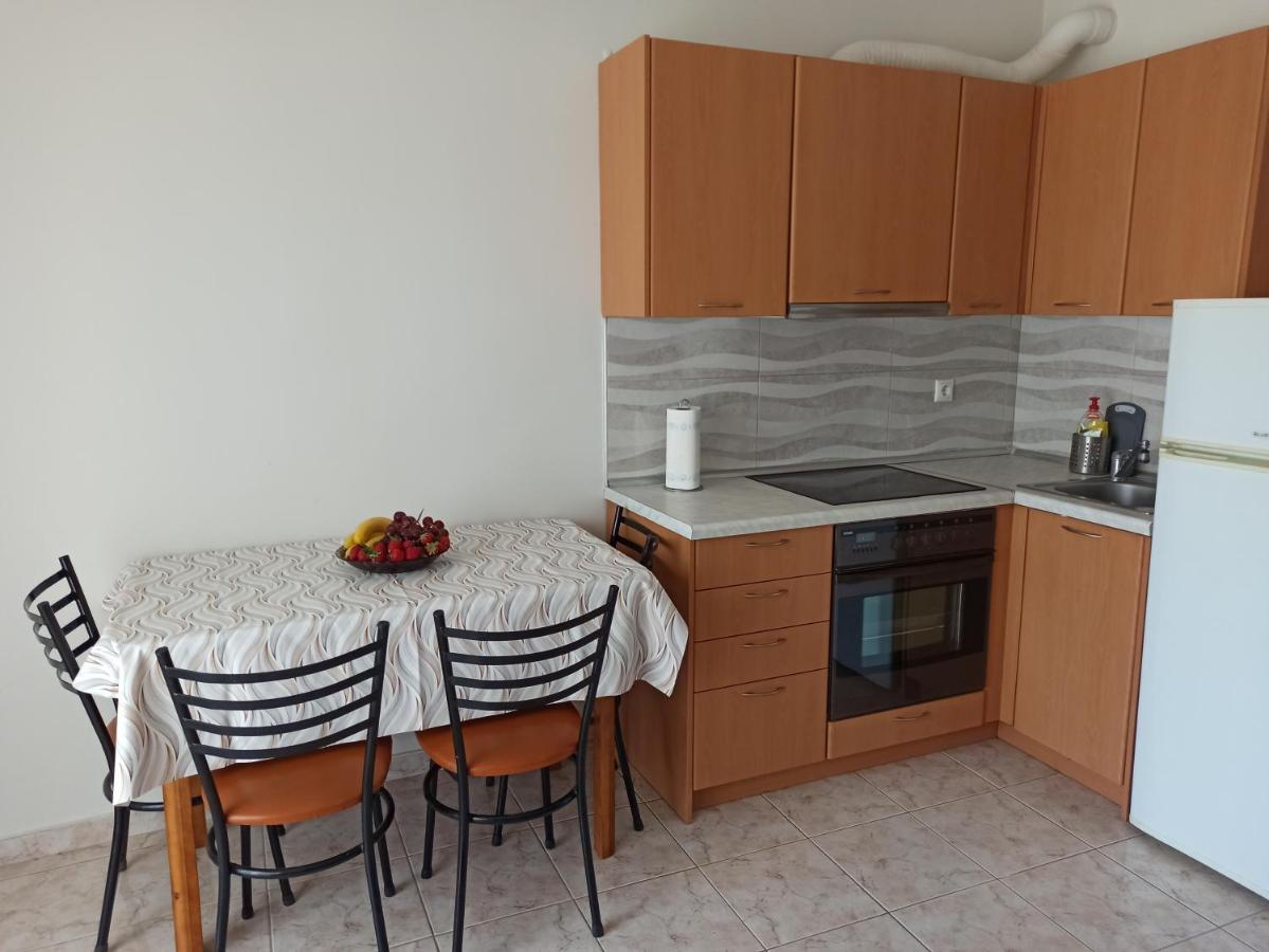 1 Bedroom Apartment In Nea Kallikrateia Eksteriør bilde